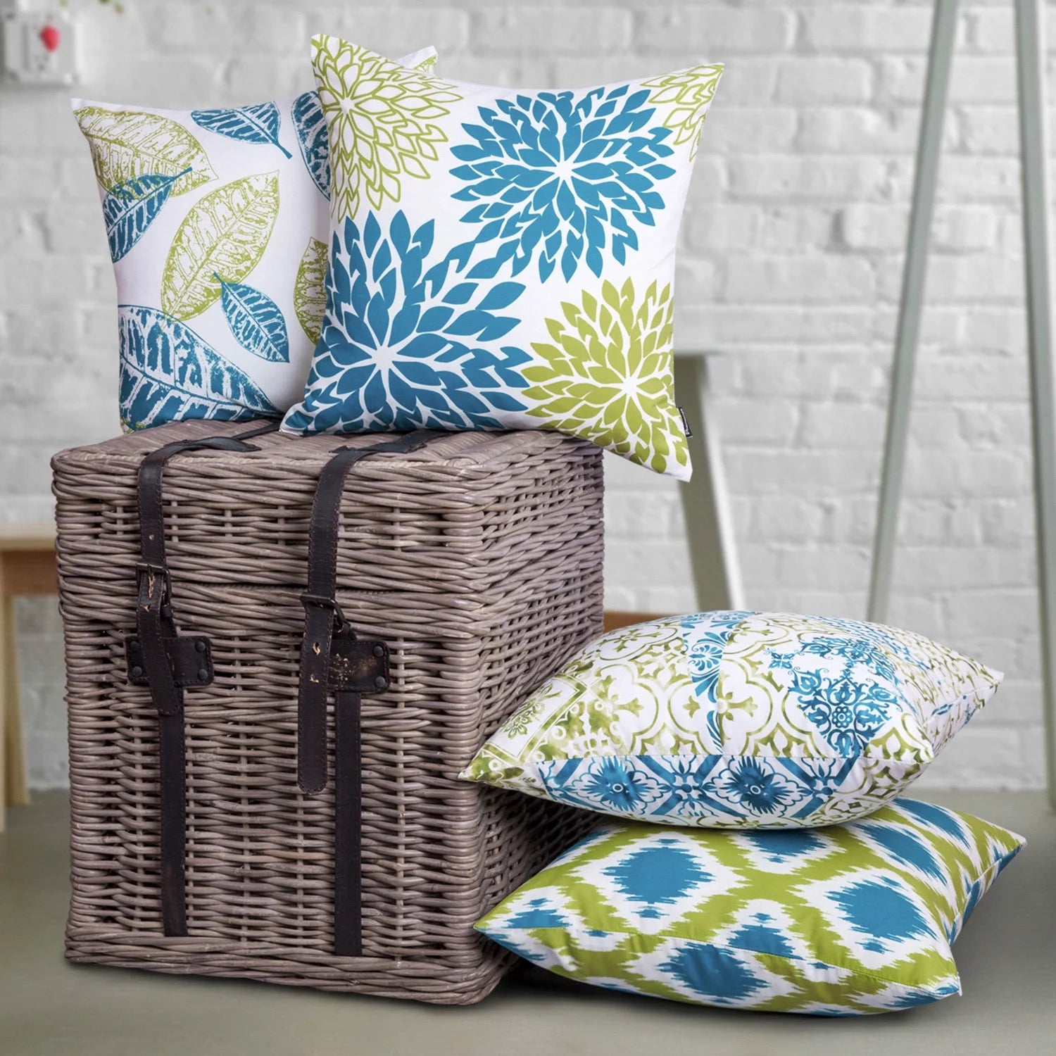New Living Series Double-Sided Design Decorative Throw Pillow Cover, 18" X 18", Blue/Green, 4 Pack