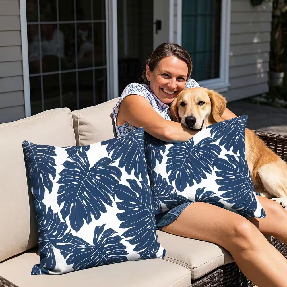 17.3 In. X 17.3 In. Patio Square Outdoor Throw Pillow in Palm Leaf (2-Pack)