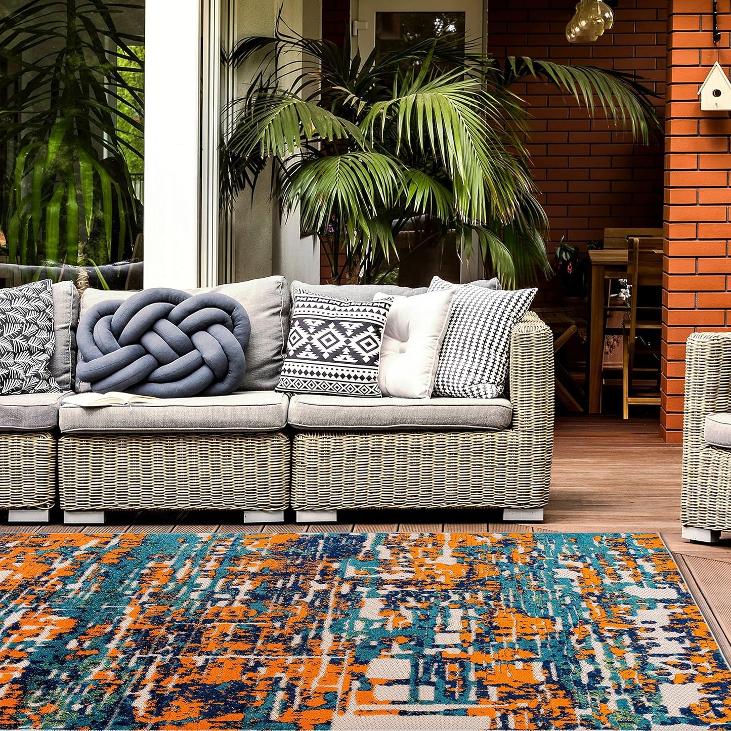 Contemporary Distressed Abstract Indoor/Outdoor Area Rug 5' X 7' Multi